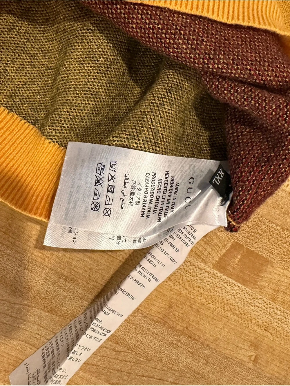 Gucci graphic sun